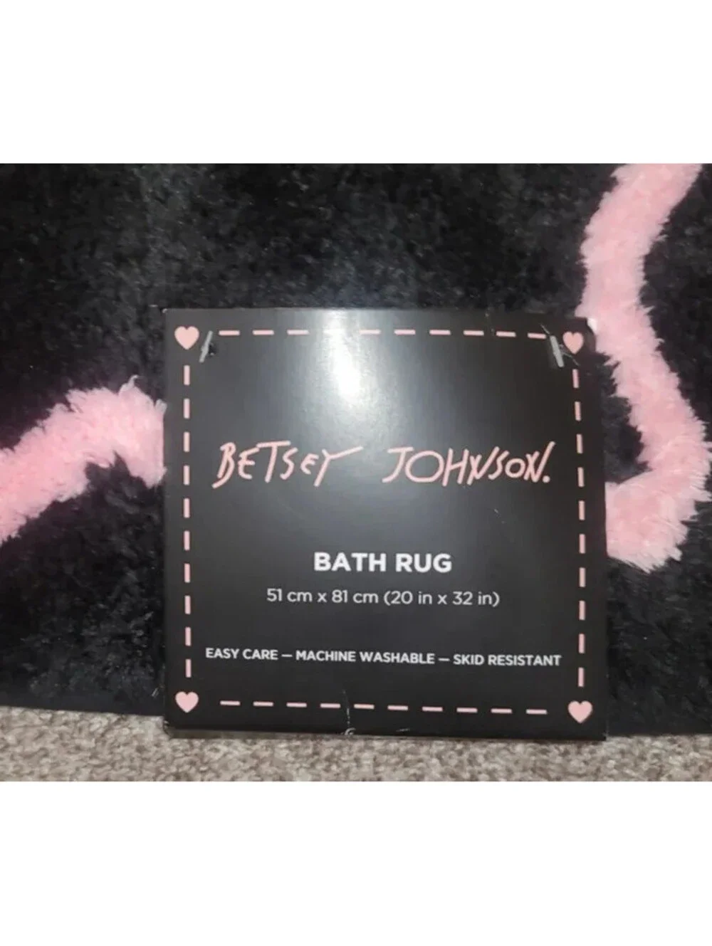 BETSEY JOHNSON BATH RUG - 20